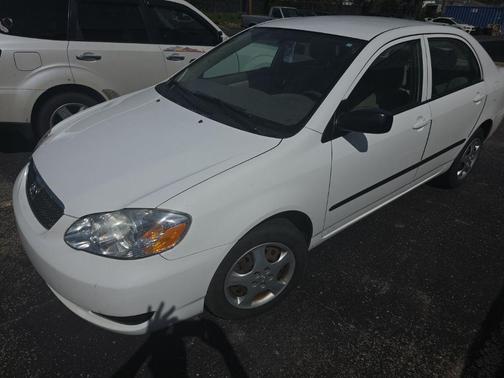 Super White 2007 Toyota Corolla