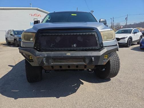 2013 Toyota Tundra Grade