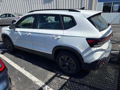 Pure White 2025 Volkswagen Taos 1.5T S