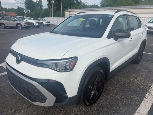 Pure White 2025 Volkswagen Taos 1.5T S