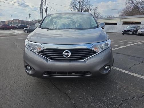 2011 Nissan Quest LE