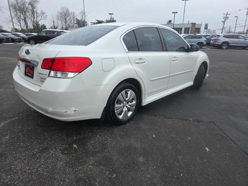 2014 Subaru Legacy 2.5i