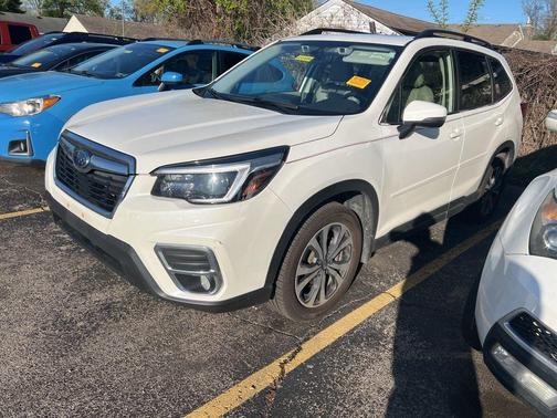Crystal White Pearl 2021 Subaru Forester Limited