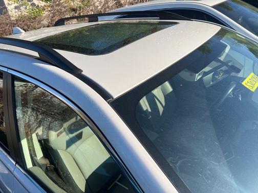 Crystal White Pearl 2021 Subaru Forester Limited