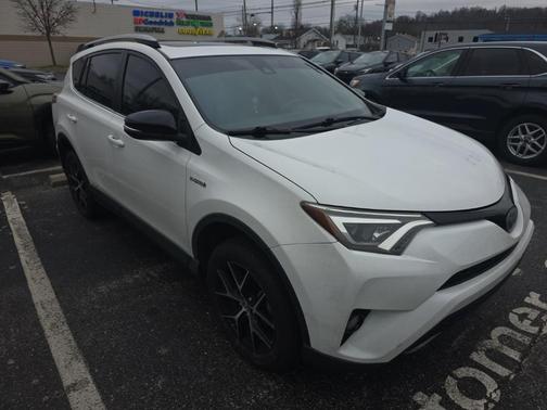 2017 Toyota RAV4 Hybrid SE