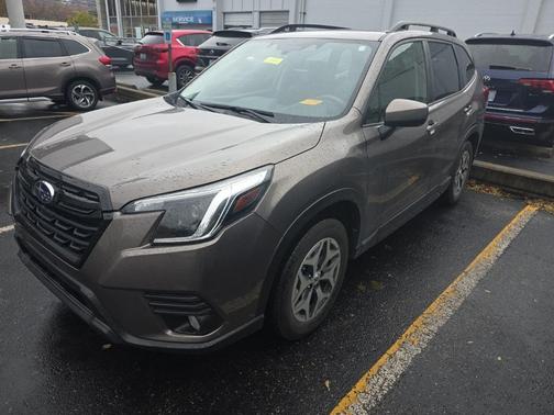 2023 Subaru Forester Premium