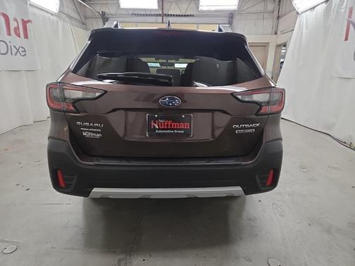 2022 Subaru Outback Touring