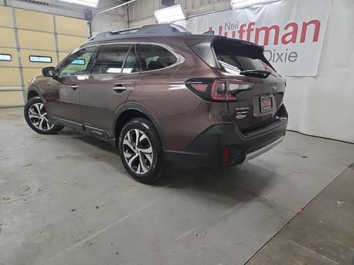 2022 Subaru Outback Touring