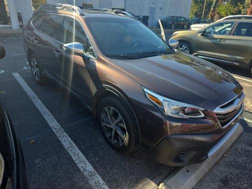 2022 Subaru Outback Touring