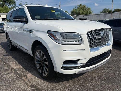 White 2021 Lincoln Navigator Reserve