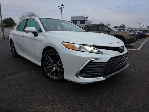 2023 Toyota Camry XLE