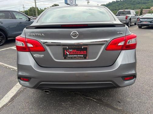 Gun Metallic 2016 Nissan Sentra SR