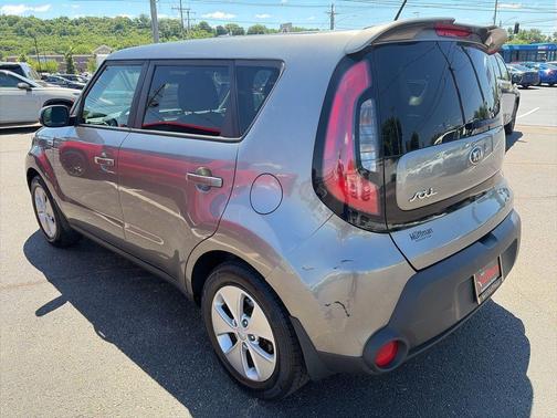 Titanium Gray 2016 Kia Soul Base