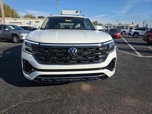 2024 Volkswagen Atlas 2.0T SEL Premium R-Line