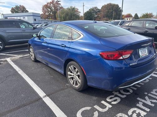 2016 Chrysler 200 Limited