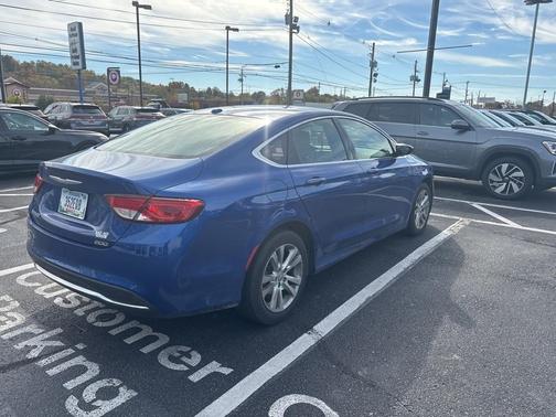 2016 Chrysler 200 Limited