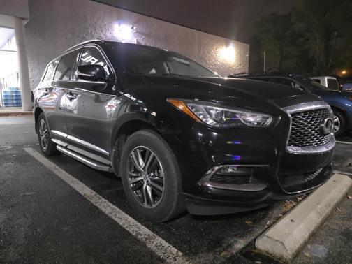 2017 INFINITI QX60 Base