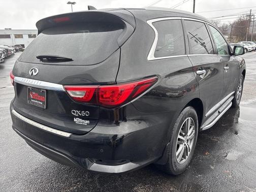 2017 INFINITI QX60 Base