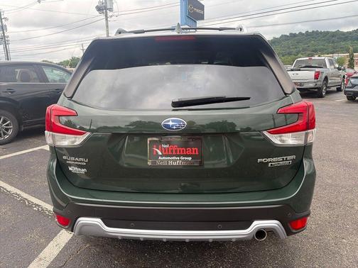Cascade Green Silica 2023 Subaru Forester Touring