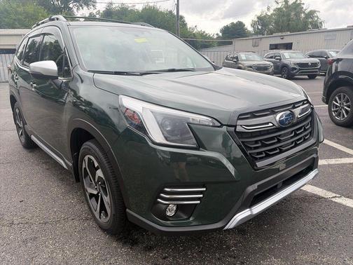 Cascade Green Silica 2023 Subaru Forester Touring