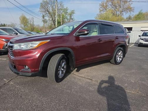 Ooh La La Rouge Mica 2015 Toyota Highlander XLE