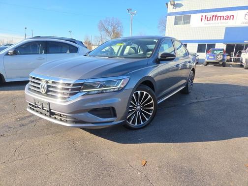 2022 Volkswagen Passat 2.0T Limited Edition