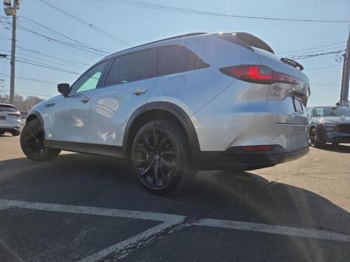 2025 Mazda CX-90 Premium