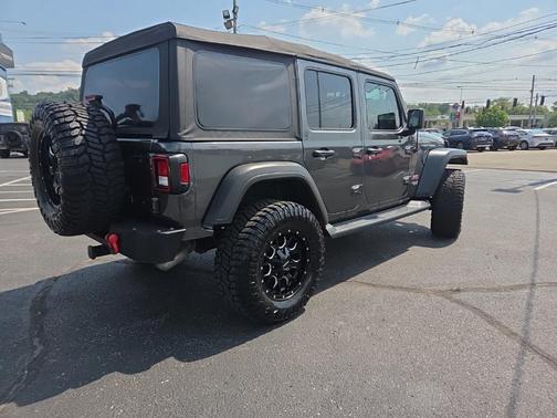 2018 Jeep Wrangler Unlimited Sport