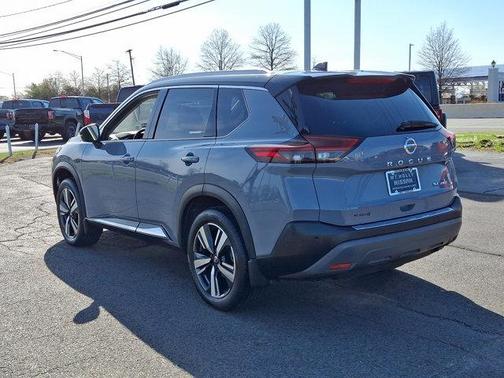 2021 Nissan Rogue SL