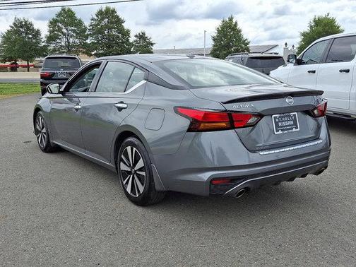 2022 Nissan Altima 2.5 SL