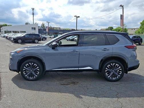 2024 Nissan Rogue Platinum