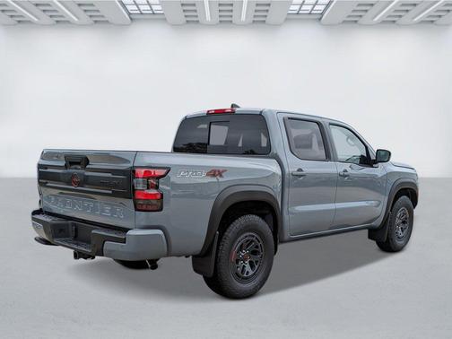 Boulder Gray Pearl 2026 Nissan Frontier PRO-4X