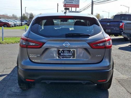 2022 Nissan Rogue Sport S