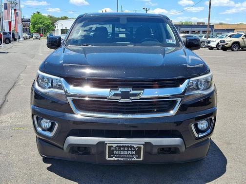 Black 2019 Chevrolet Colorado LT