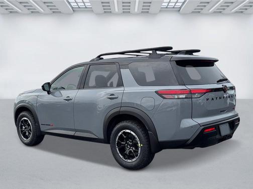 Boulder Gray Pearl/Super Black 2026 Nissan Pathfinder Rock Creek