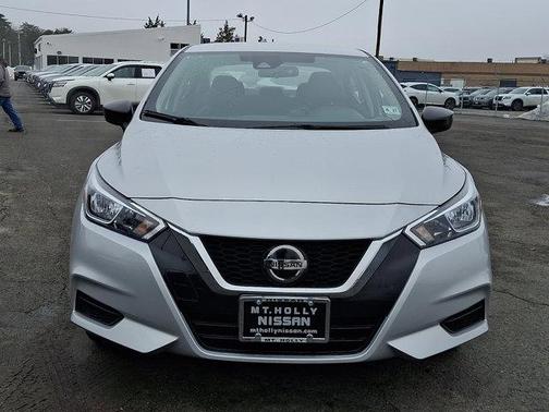 2022 Nissan Versa 1.6 S