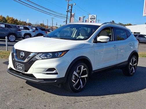 2022 Nissan Rogue Sport SL