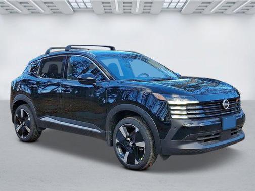 Super Black 2026 Nissan Kicks SR