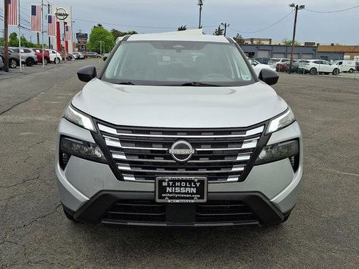 Brilliant Silver Metallic 2025 Nissan Rogue S