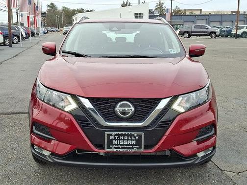 2022 Nissan Rogue Sport SV