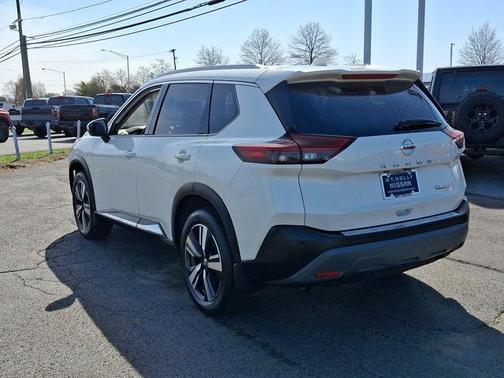 2021 Nissan Rogue SL