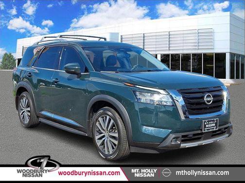 2022 Nissan Pathfinder Platinum