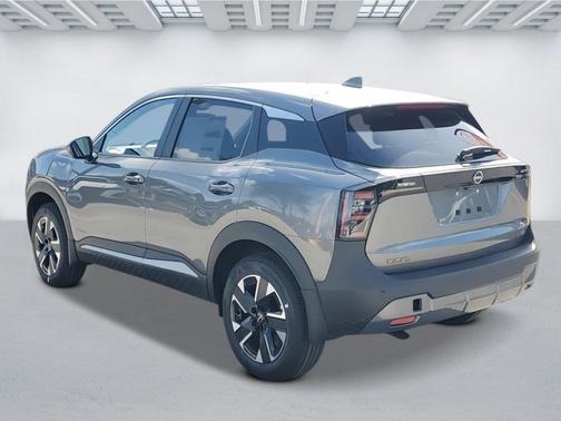 Gun Metallic 2026 Nissan Kicks SV