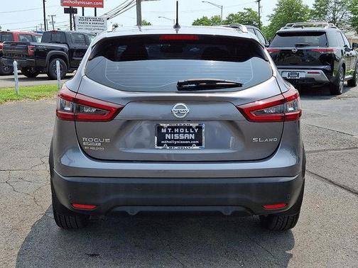 2022 Nissan Rogue Sport SL