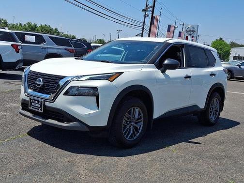 Glacier White 2023 Nissan Rogue S