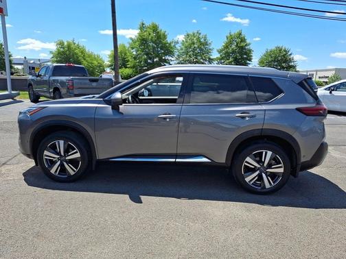 Gun Metallic 2023 Nissan Rogue Platinum