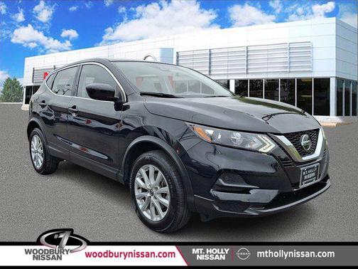 2022 Nissan Rogue Sport S