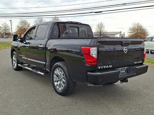 2020 Nissan Titan SV