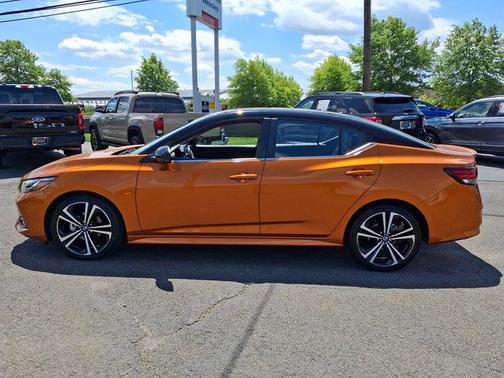 Monarch Orange Metallic/Super Black 2023 Nissan Sentra SR
