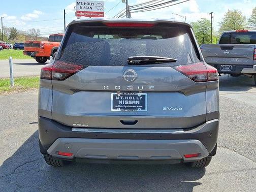 2022 Nissan Rogue SV
